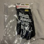 Mechanix Wear MG-05-010 Large Original Black Multi Purpose Mechanics Work Gloves. Fixed Price $24.78.